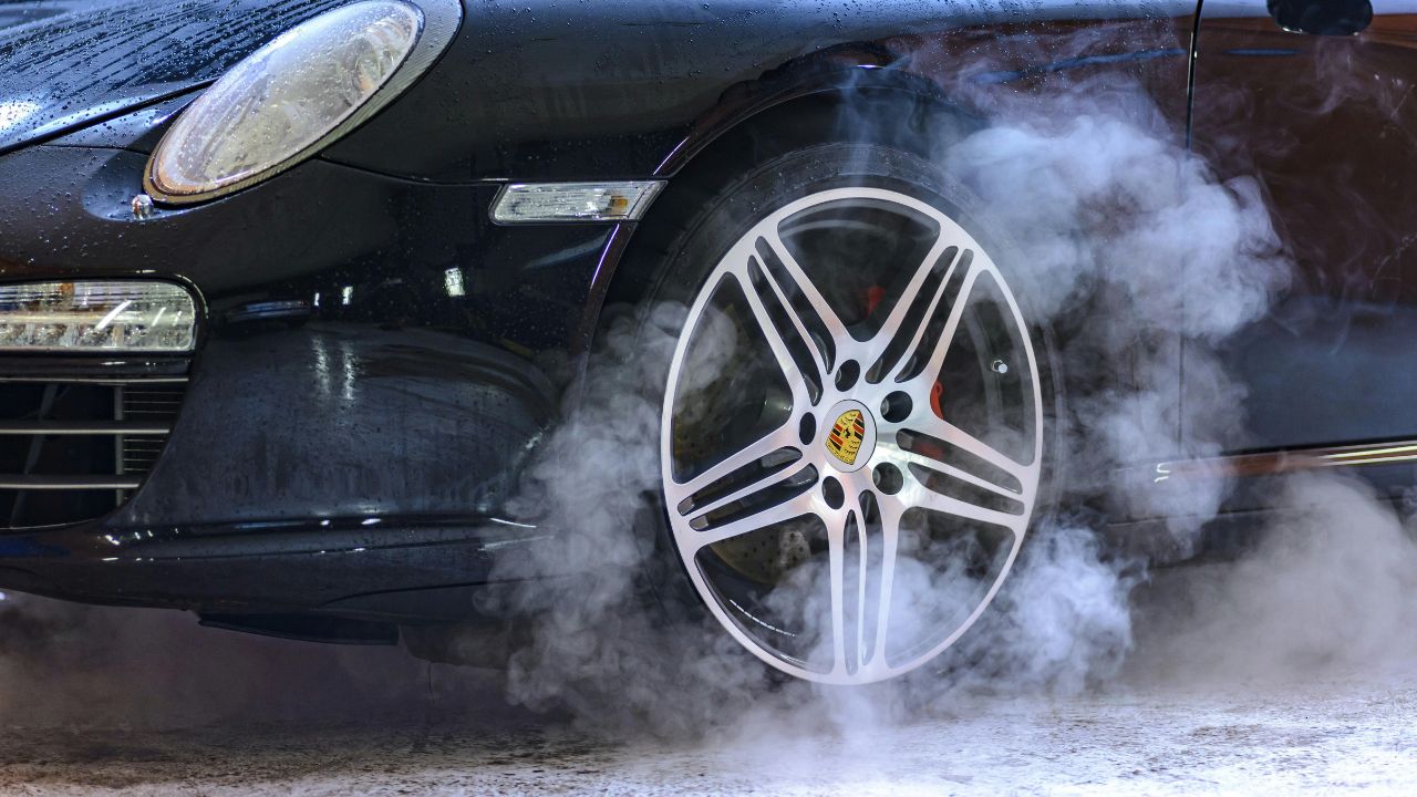 8 Signs You're Overloading Your Car Without Realizing It – Modern. Family.  Driver., image size:1280x720