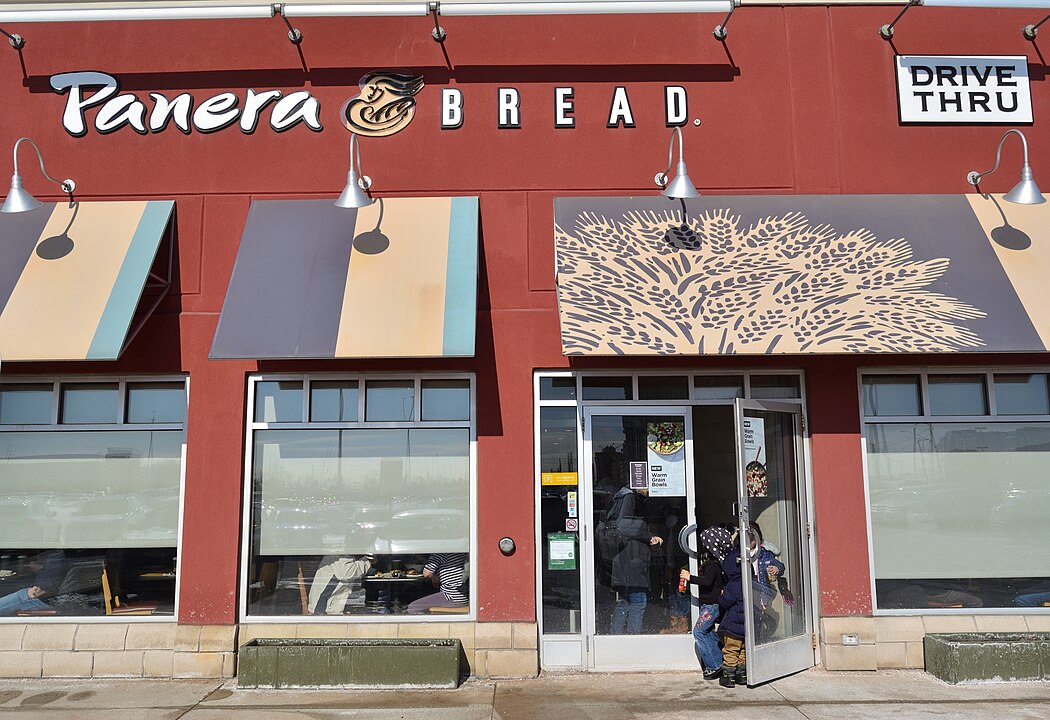 Panera Bread: Lunch Crowds Lost To Wi-Fi And Bread Bowls