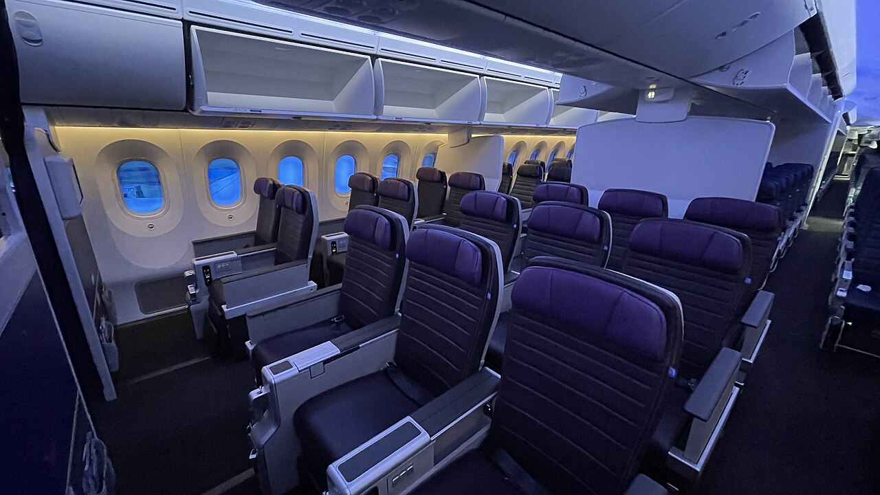 United Sets The Early Template For Legroom Passes