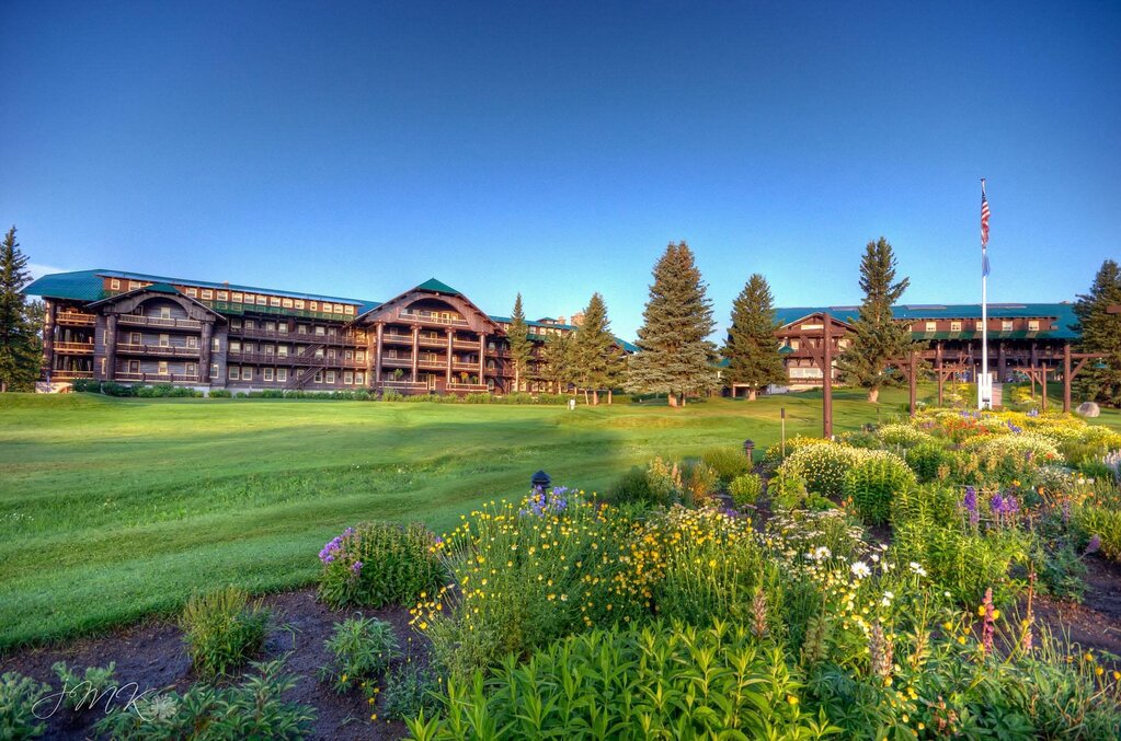 glacier-park-lodge (1)